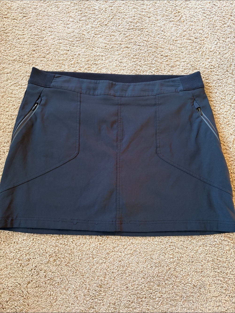 Columbia Omni-shield Skort front zip back flap pockets pull on size XL